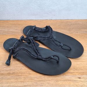 Xero Shoes Genesis Men's 9 Women's 10 Barefoot Sandals Black Lightweight Hook
